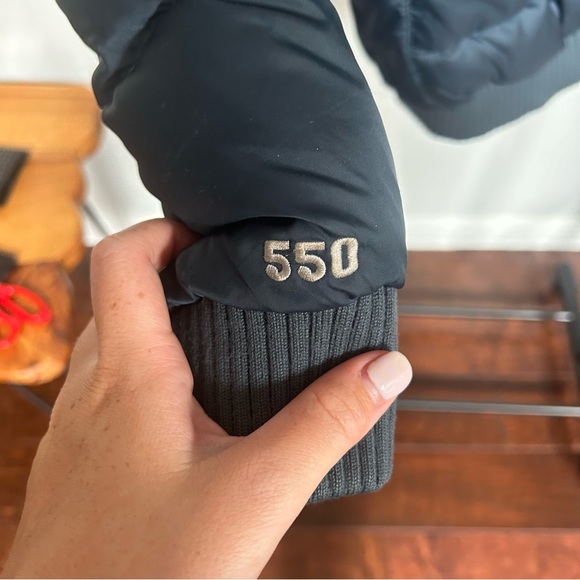 Northface 550 Puffer Ski Jacket in Navy Blue - Picture 3 of 16
